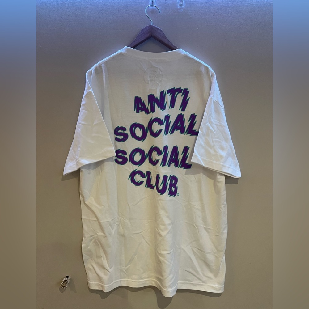 Antisocial social club tee